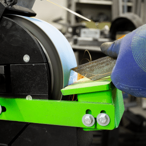 Eggenberg IBS75 Bandschleifmaschine Industrielle – 75x2000mm – 3000W – 400V – Bild 6